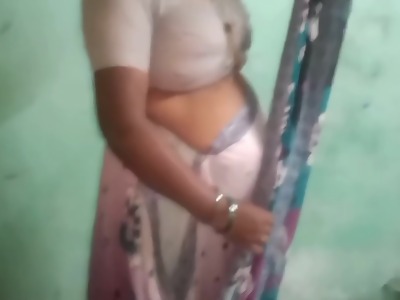 Aunty hire sary